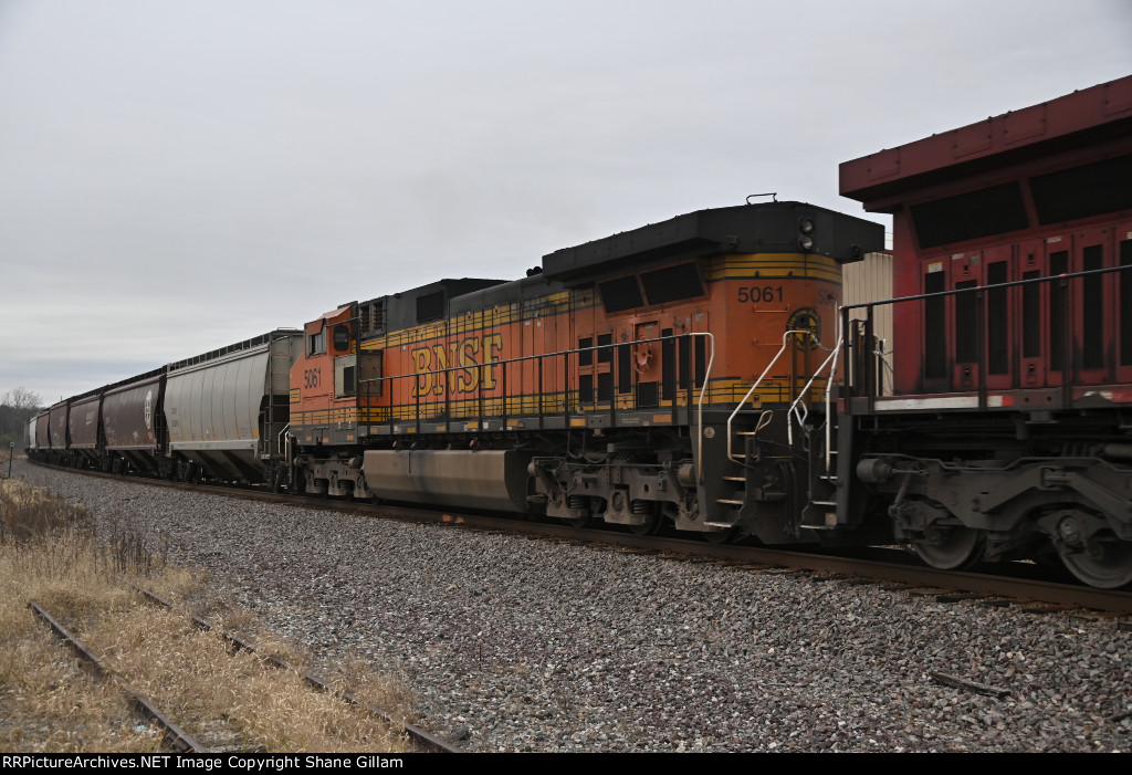 BNSF 5061 Roster shot